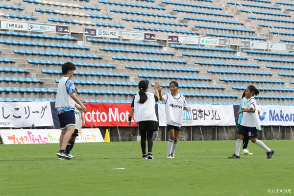 写真：ハイタッチ